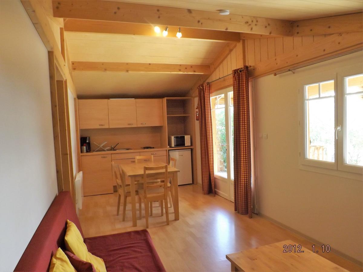Les Chalets Du Relais D'Aguilar Tuchan Buitenkant foto